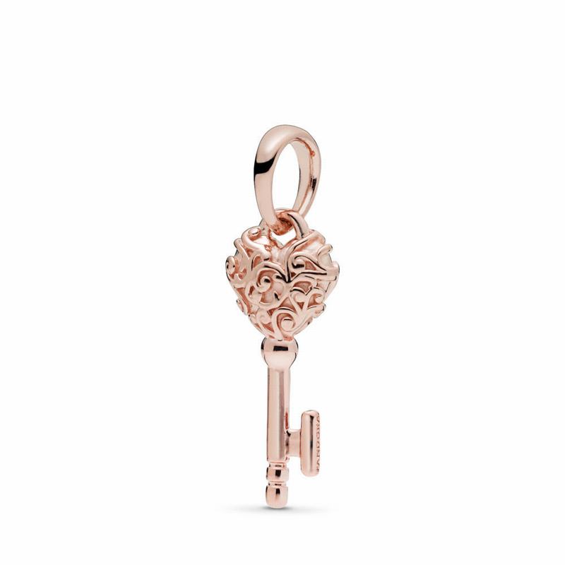 Pandora Rose™ Regal Key Pendant Egypt CL4962830